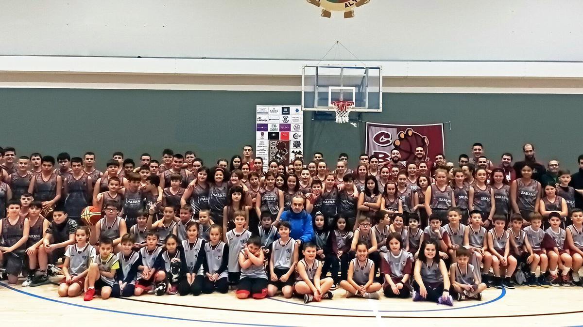 El Club de Baloncesto Alsasua presenta su cantera, con 147 jugadores.