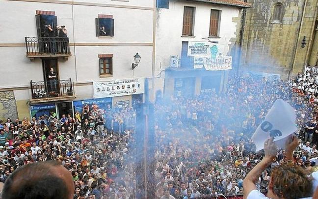 Errenterian jaurtikitako azken txupinazoa. | ARGAZKIA: JAVI COLMENERO