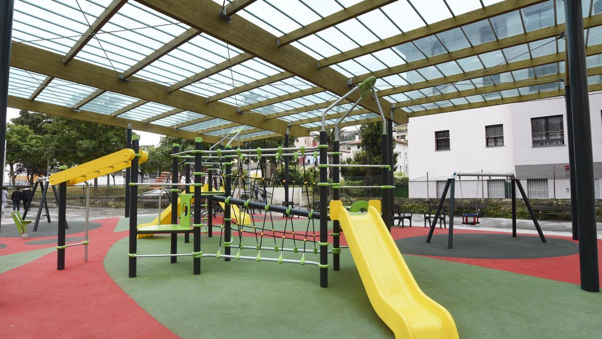 Parque cubierto en los jardines Eugenio Olabarrieta en Zorrotzaurre