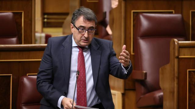 El portavoz del PNV, Aitor Esteban, durante su intervención en el Congreso.