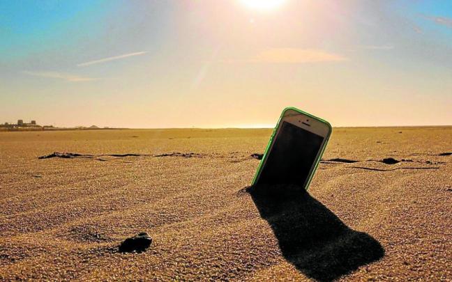 El calor afecta al rendimiento y puede deteriorar los componentes del móvil. El calor afecta al rendimiento y puede deteriorar los componentes del móvil.
