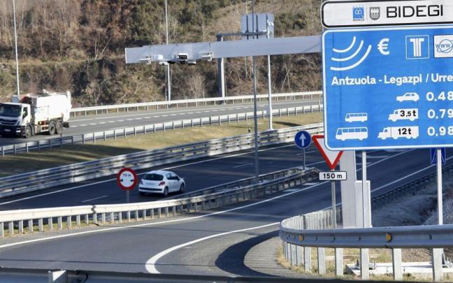 Enlace desde el alto de descarga a la autovia A-636
