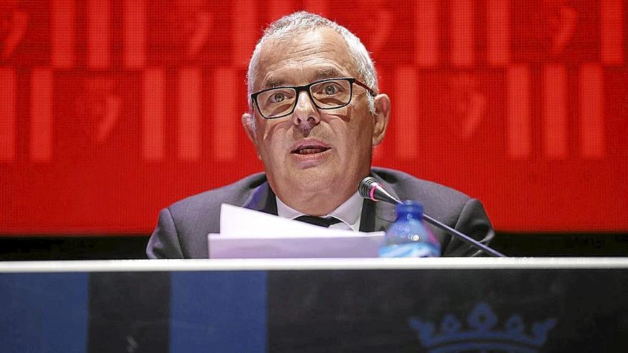 Fran Canal, director general de Osasuna, durante su exposición del domingo en Baluarte.