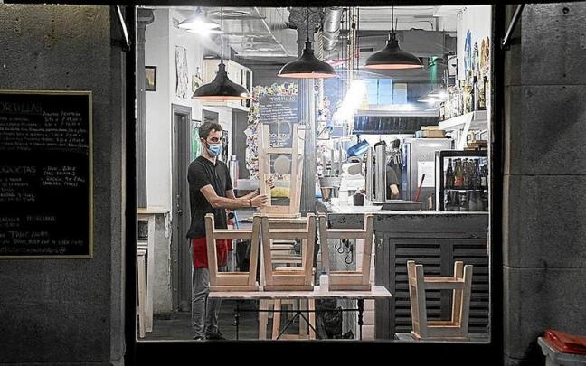 El empleo autónomo cayó en la hostelería en 3.367 personas el año pasado.