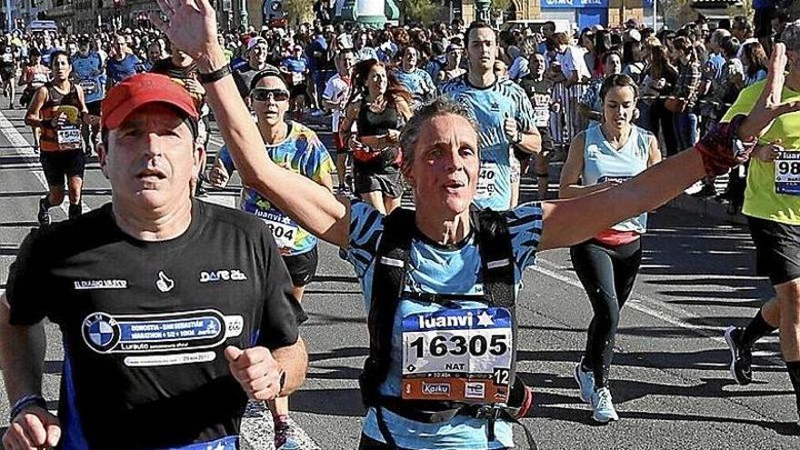 Varios participantes, cerca ya de la meta.