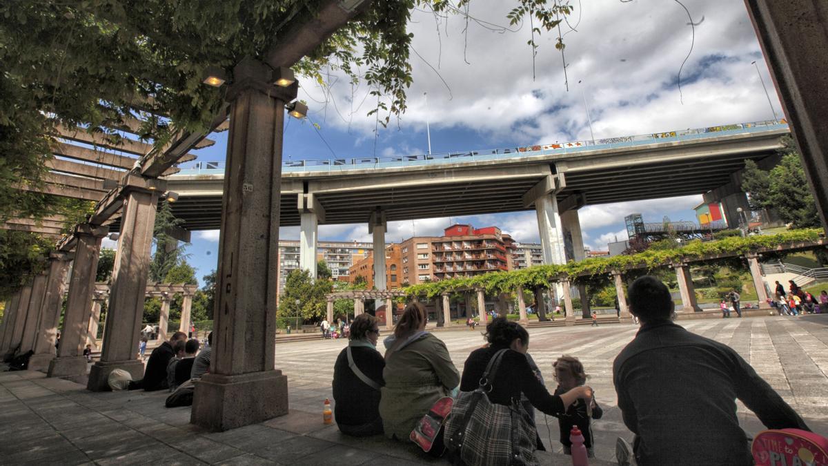 El viaducto de Rekalde desaparecerá con la construcción de la variante de la autopista A-8