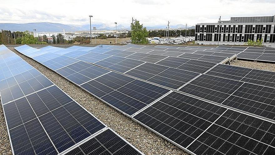 Instalación fotovoltaica en Pamplona.