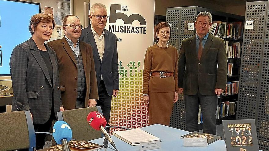 Musikaste recoge sus 50 años en una publicación