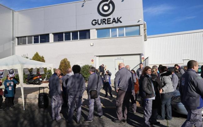 Trabajadores de Gureak se concentran este mi&eacute;rcoles en el pol&iacute;gono de No&aacute;in-Esqu&iacute;roz.