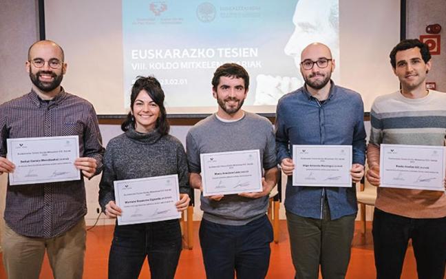 Mitxelena sariak jaso dituzten bost irabazleak.