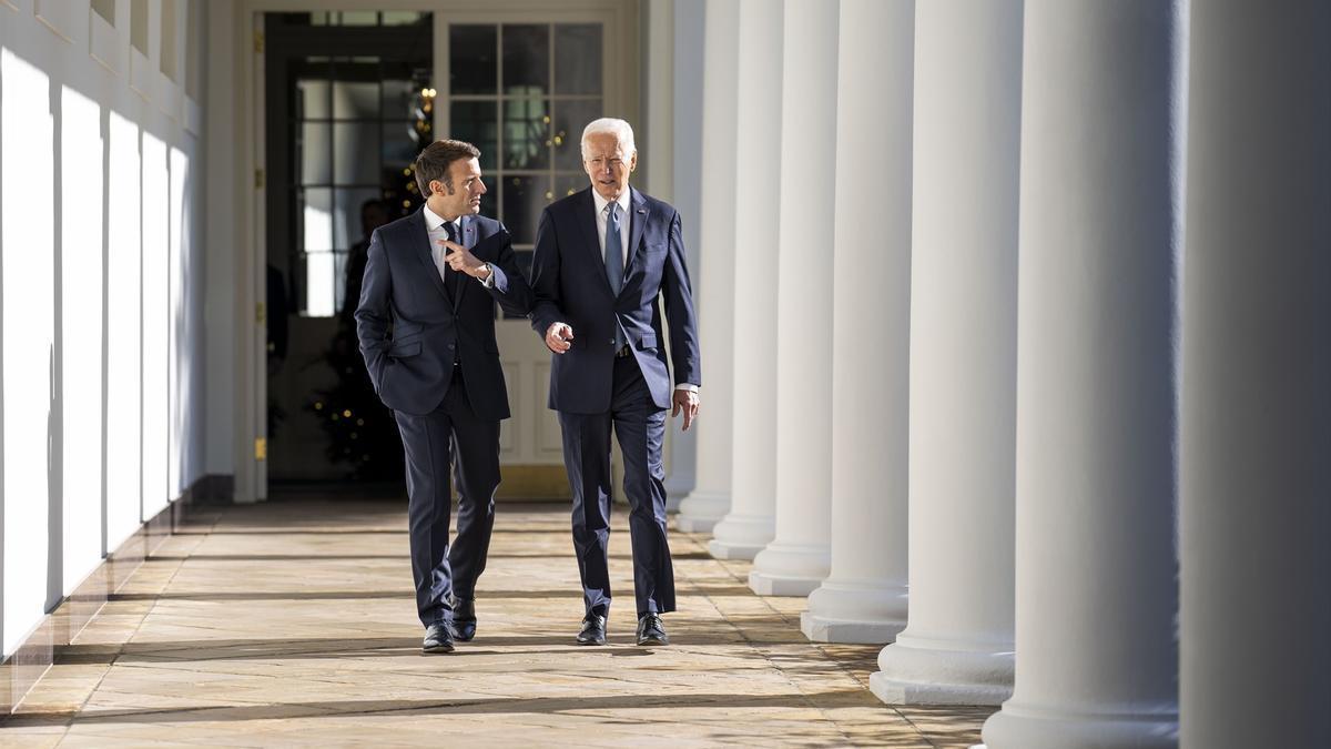 El presidente de Estados Unidos, Joe Biden, y su homólogo francés, Emmanuel Macron, este jueves.