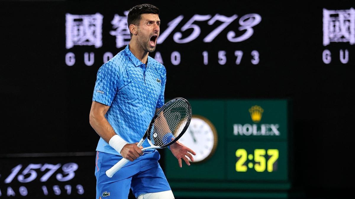 Djokovic celebra uno de sus puntos ante Couacaud.