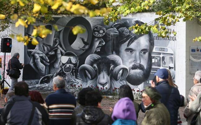 Homenaje a Mikel Zabalza en Altza Homenaje a Mikel Zabalza en Altza