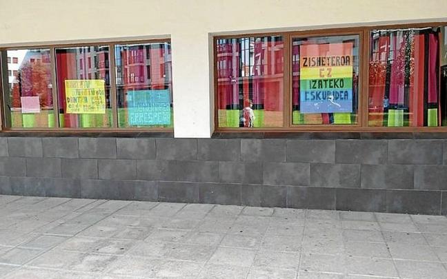 Zumaiako Gaztegunea Kantauri plazan. | ARGAZKIA: PEDRO AMUNDARAIN