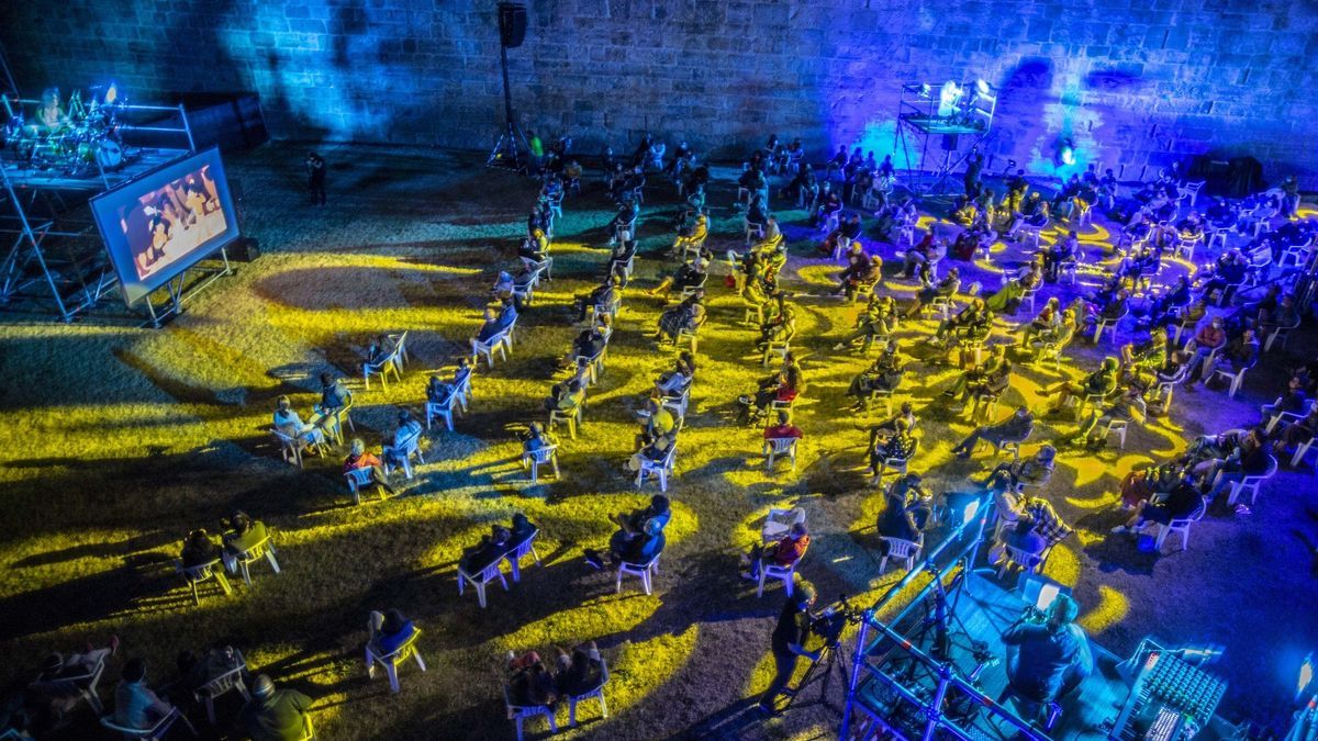 Espectáculo "Luces, música, ¡acción!", de Suakai, en el Festival de las Murallas de 2020.