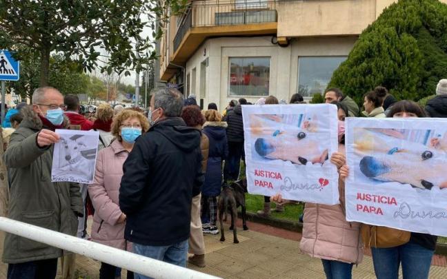 Im&aacute;gen de unas pancartas que portan los manifestantes