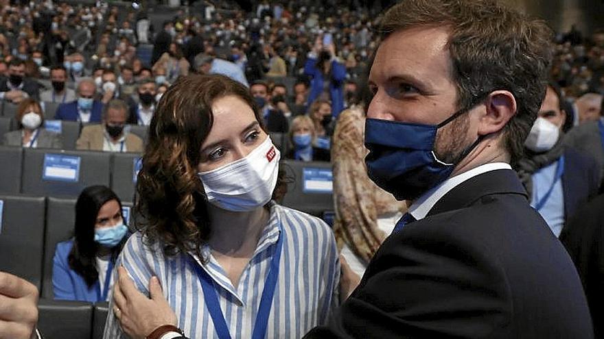 Ayuso y Casado, en el último congreso del PP. | FOTO: E. P.