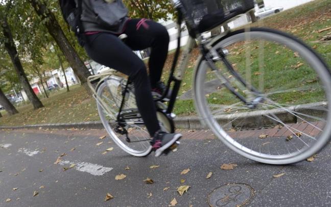 Ciclista en Vitoria Ciclista en Vitoria