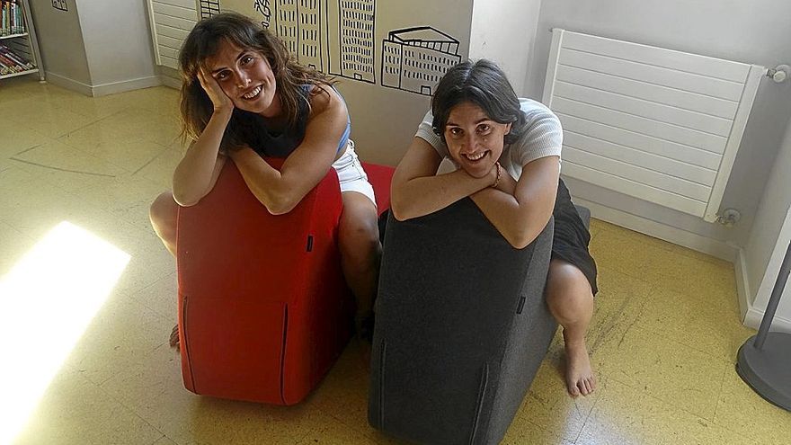 Apasionadas del teatro, Irene Balzategi y Amaia Casta&ntilde;eda est&aacute;n al frente del proyecto creativo.