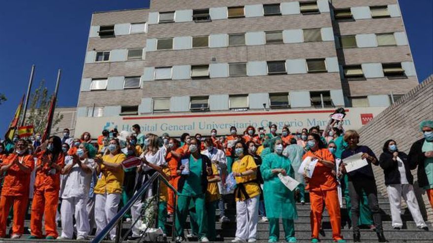 Trabajadoras en huelga del Gregorio Marañón