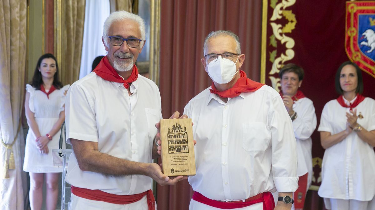 Imagen de la recepción a Javier Solano por parte del alcalde