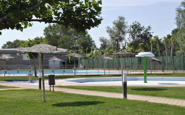 Vista de las piscinas municipales de Andosilla