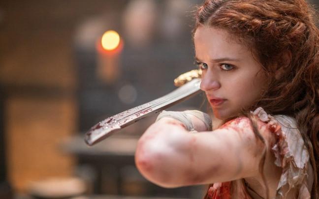 Joey King, en la pel&iacute;cula &lsquo;The Princess&rsquo;.