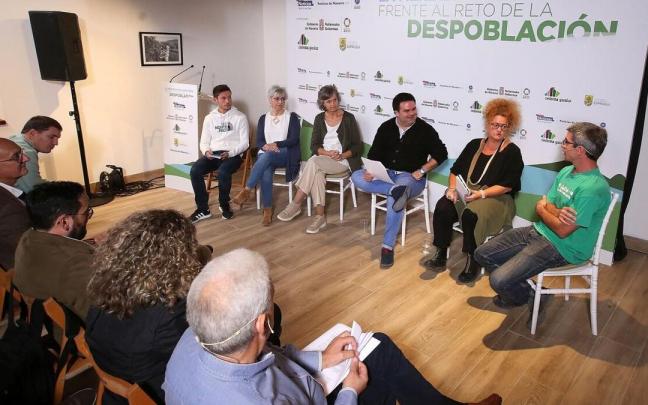 Mesa 2 en el foro "La Merindad de Sangüesa frente al reto de la despoblación"