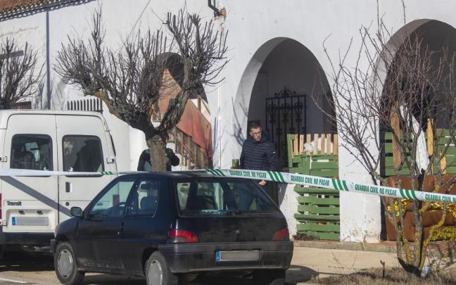 Vivienda de Soria en la que se desat&oacute; el incendio tras el que fue encontrado el cad&aacute;ver de una mujer cuya muerte se investiga ahora como posible caso de violencia machista.