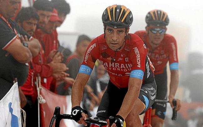 Mikel Landa, alcanza la meta tras la ascensión del Colláu Fancuaya, donde la victoria se la llevó el australiano Jay Vine. | FOTO: EFE Mikel Landa, alcanza la meta tras la ascensión del Colláu Fancuaya, donde la victoria se la llevó el australiano Jay Vine. | FOTO: EFE