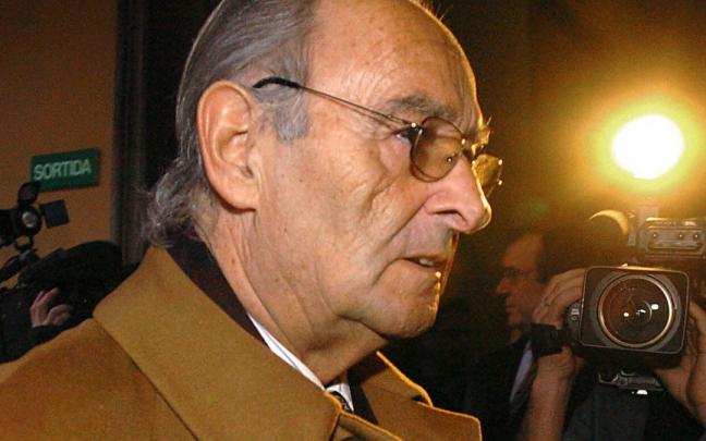 Lluis Pascual Estevill. Lluis Pascual Estevill.