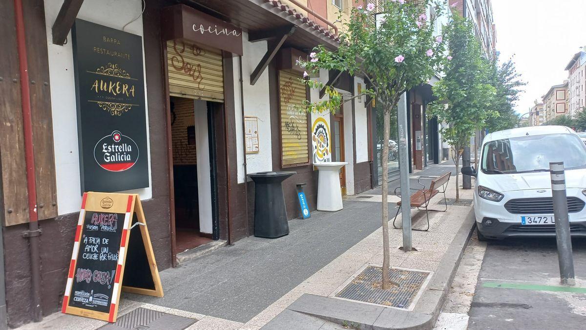 El restaurante Aukera está en la calle Domingo Beltrán de Vitoria.