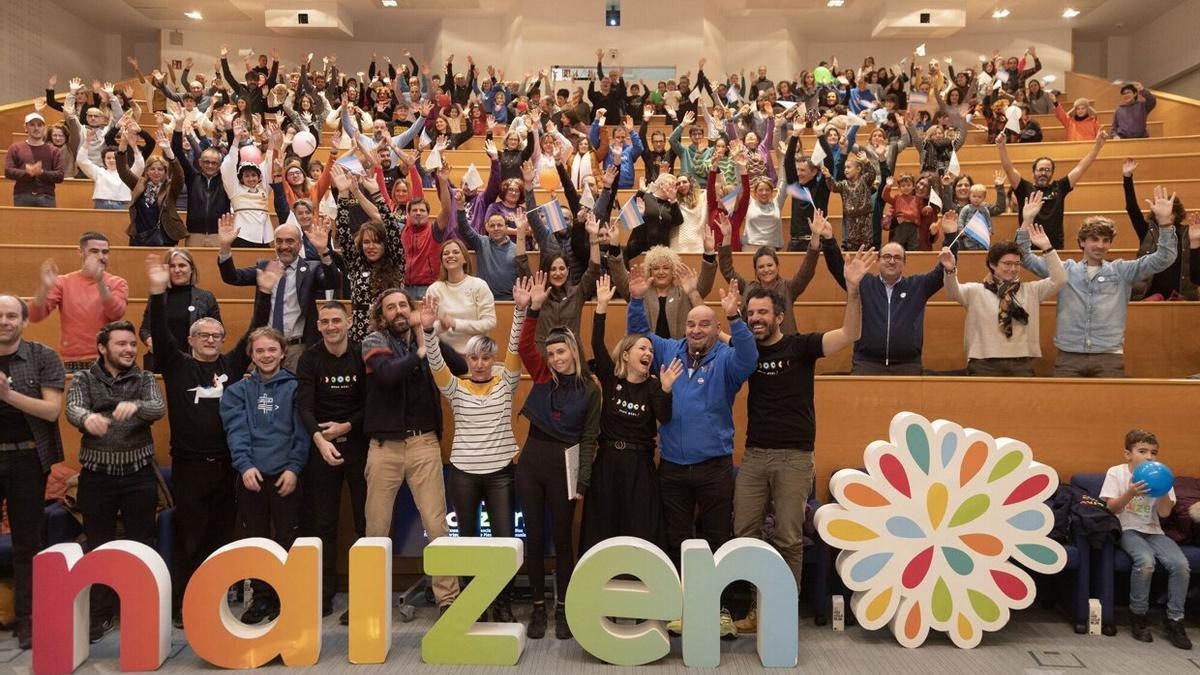 Fiesta anual de la asociación Naizen, que ha tenido lugar este sábado en Donostia