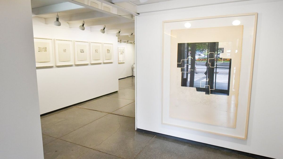 Exposición sobre arte gráfico de Chillida en la galería Altxerri.