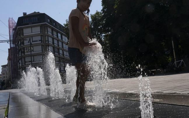 El calor sigue siendo intenso en la capital alavesa.