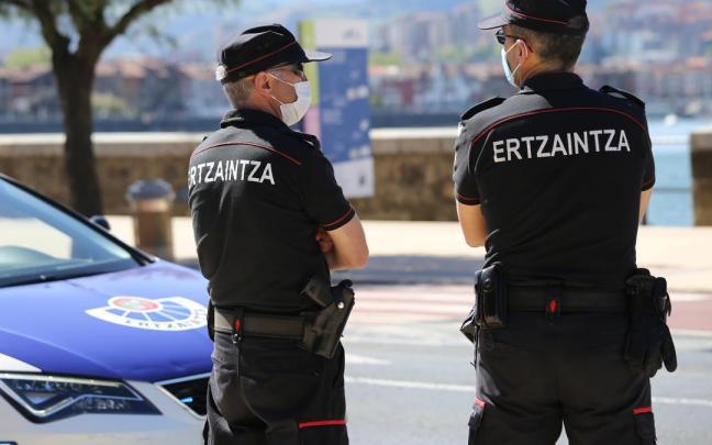 Ertzainas en imagen de archivo.