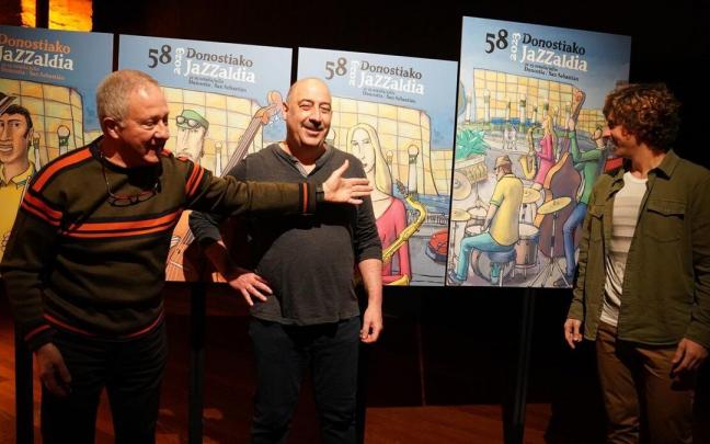 Roscow, en el centro y flanqueado por Miguel Martín (a la izquierda) y Jon Insausti (a la derecha), ha sido el encargado de diseñar los carteles de la 58ª edición del Jazzaldia. Roscow, en el centro y flanqueado por Miguel Martín (a la izquierda) y Jon Insausti (a la derecha), ha sido el encargado de diseñar los carteles de la 58ª edición del Jazzaldia.