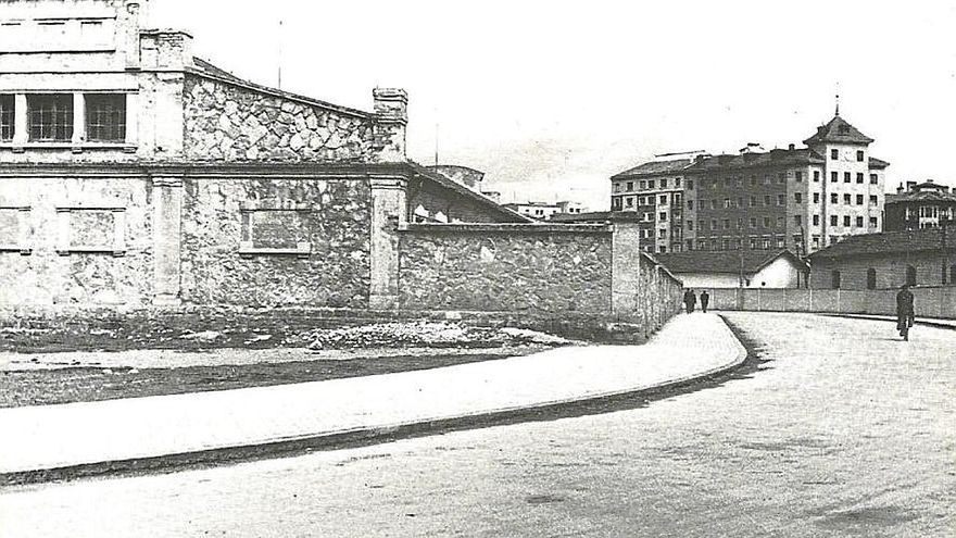 Final de Yanguas y Miranda, 1963 | FOTO: DE ARAZURI, J.J. &ldquo;PAMPLONA, CALLES Y BARRIOS&rdquo;.