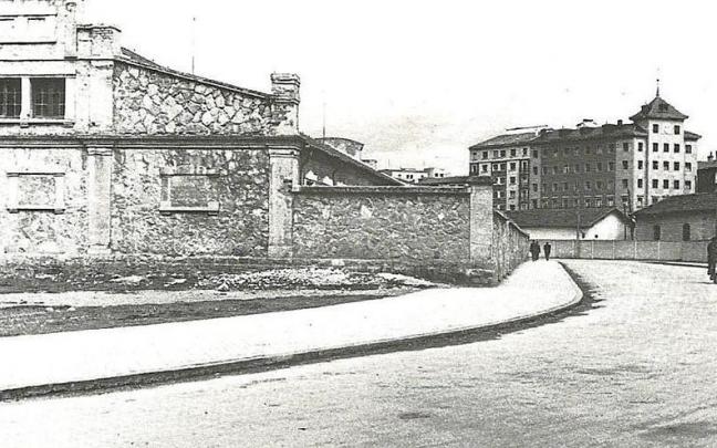Final de Yanguas y Miranda, 1963 | FOTO: DE ARAZURI, J.J. &ldquo;PAMPLONA, CALLES Y BARRIOS&rdquo;.