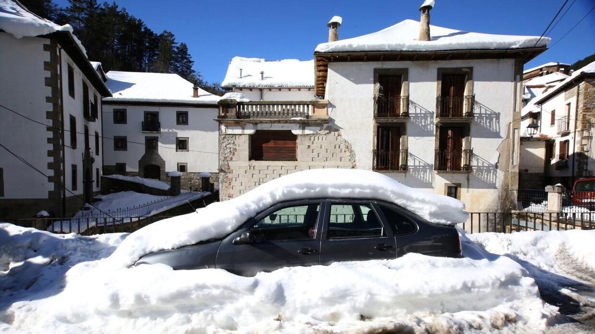 Nieve y hielo en Uztárroz.