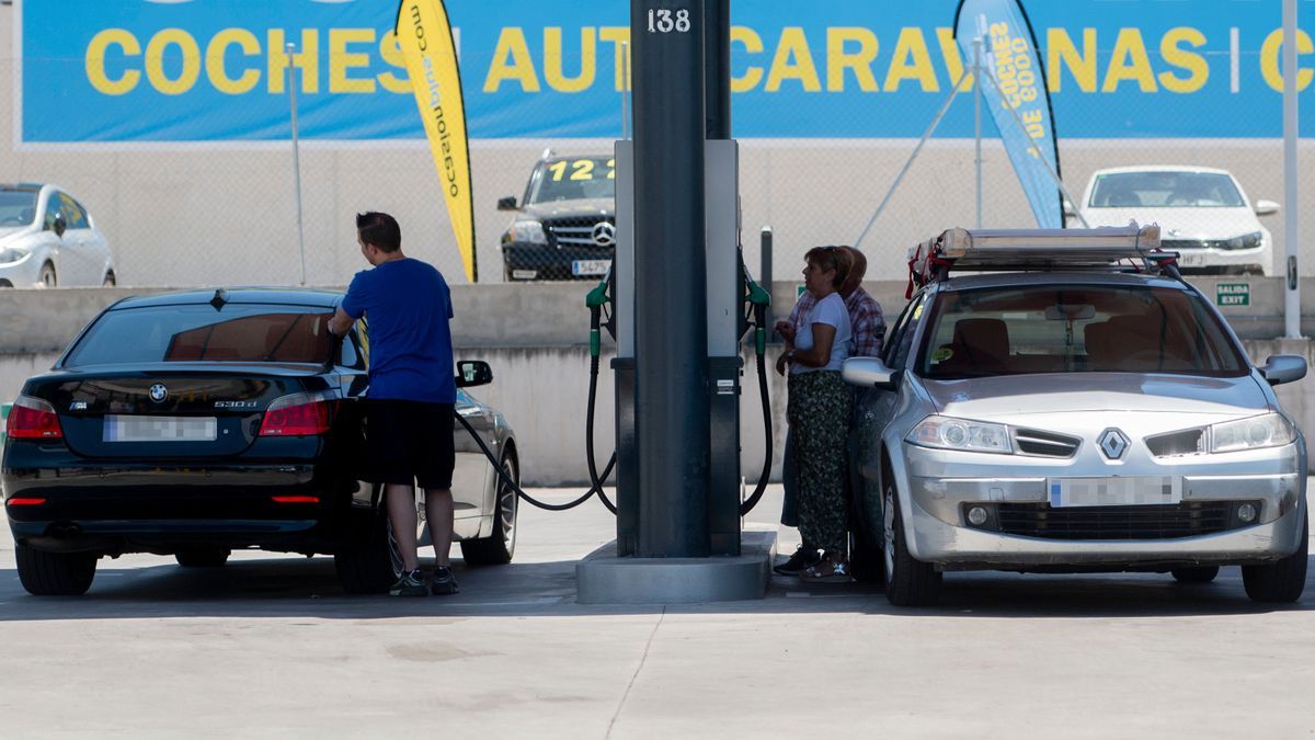 El coste de la gasolina desciende un 0,8 % en los últimos siete días tras caer por segunda semana consecutiva