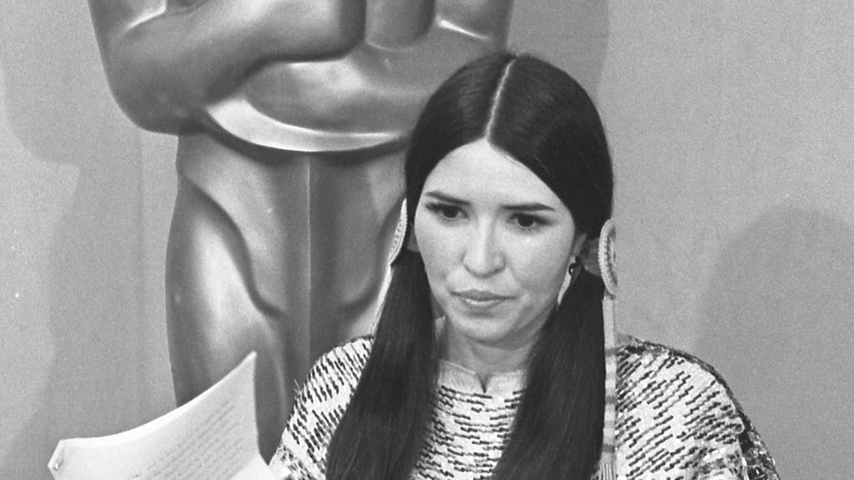 Sacheen Littlefeather, en la ceremonia de los Oscar de 1973