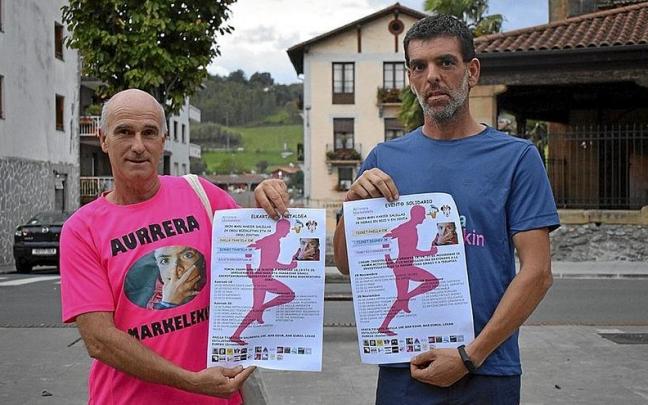 Antton Lekuona e Iñaki Baños, de la asociación Aurrera Markelekin. | FOTO: N.G.