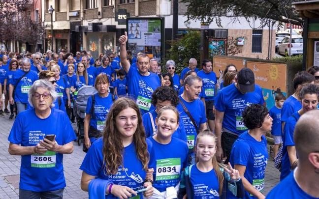 Milaka pertsona bildu ditu Ermuko martxa solidarioak.