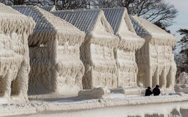 Casas congeladas por la tormenta 'Elliott' en Canad&aacute;