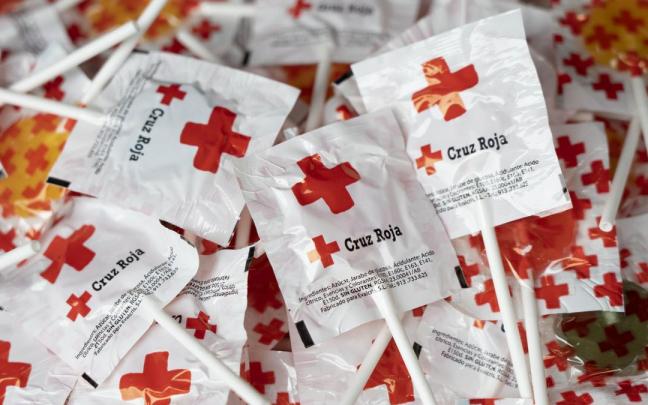 Bilbok bat egin du Gurutze Gorriarekin Banderatxoaren Egunean.