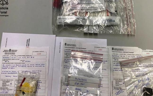 Droga requisada en el control.