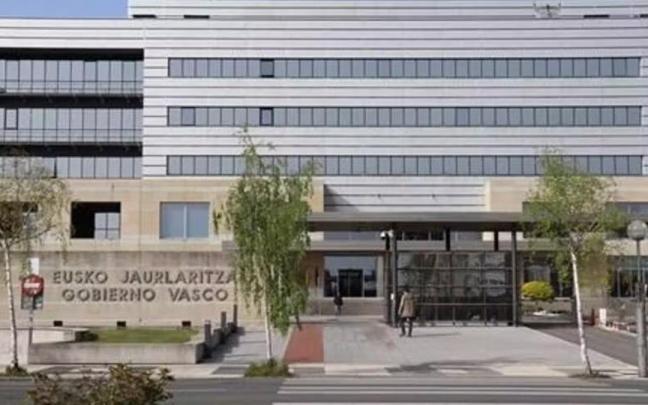 El CES pide revisar la composición de la comisión que velará por sector público vasco. El CES pide revisar la composición de la comisión que velará por sector público vasco.