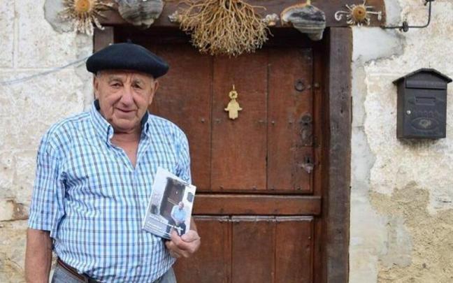 Be&ntilde;ardo Antxorena, publica sus memorias en un libro