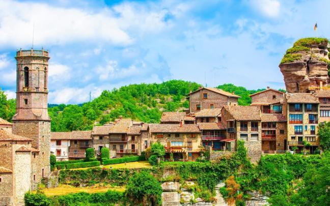 El pueblo gerundense de Rupit. El pueblo gerundense de Rupit.